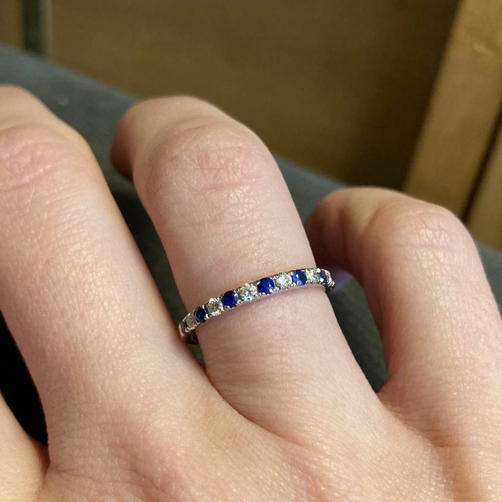 14k white gold diamond and sapphire band size 5